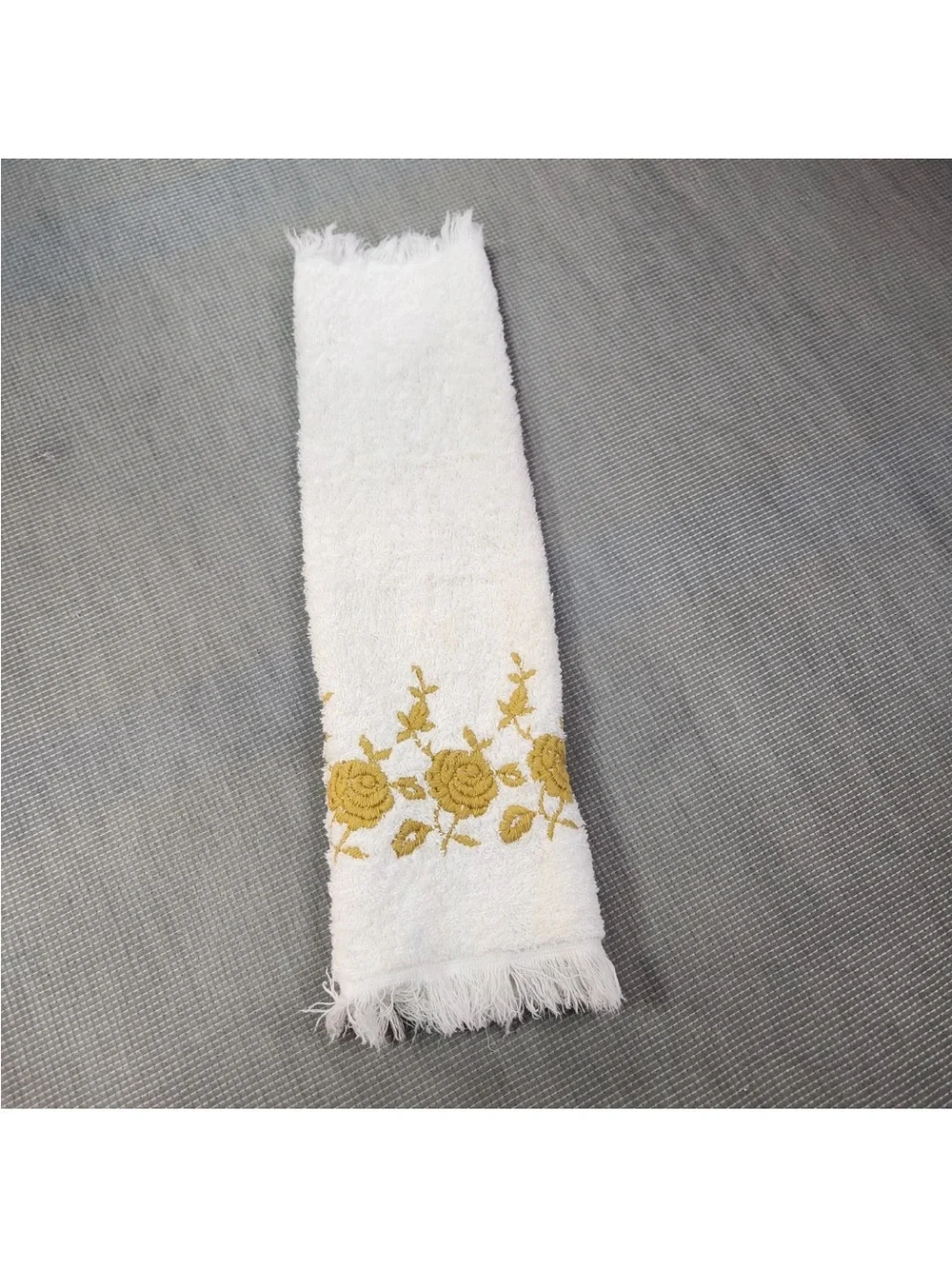 Vintage white Dundee hand towel with rose floral embroidery and fringe, 11x16